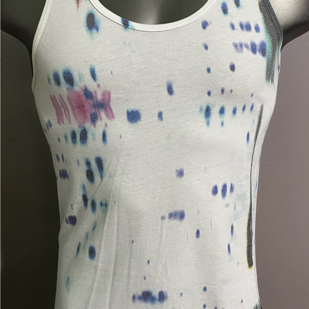 Uniqlo White and Blue Fitted Tank Top